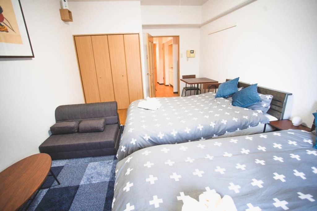 Kyobashi Base Apartment Ōsaka