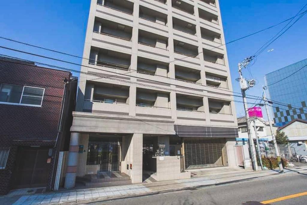 Kyobashi Base * Osaka